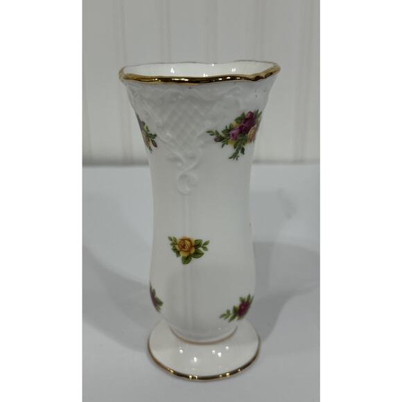 Royal Albert Old Country Roses Small Bud Vase Bone China 5.5" - Picture 2 of 4
